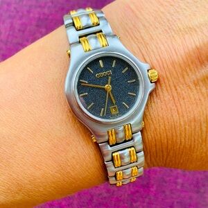 Ladies GUCCI NICE stainless steel watch 🌟🌟🌟
